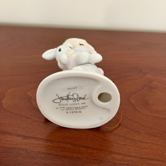 Precious Moments - Jesus Loves Me (girl) - E-1372/G - 1978 - Picture 6 of 7